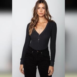 Stillwater BlackV-Neck Button-Up Bodysuit
